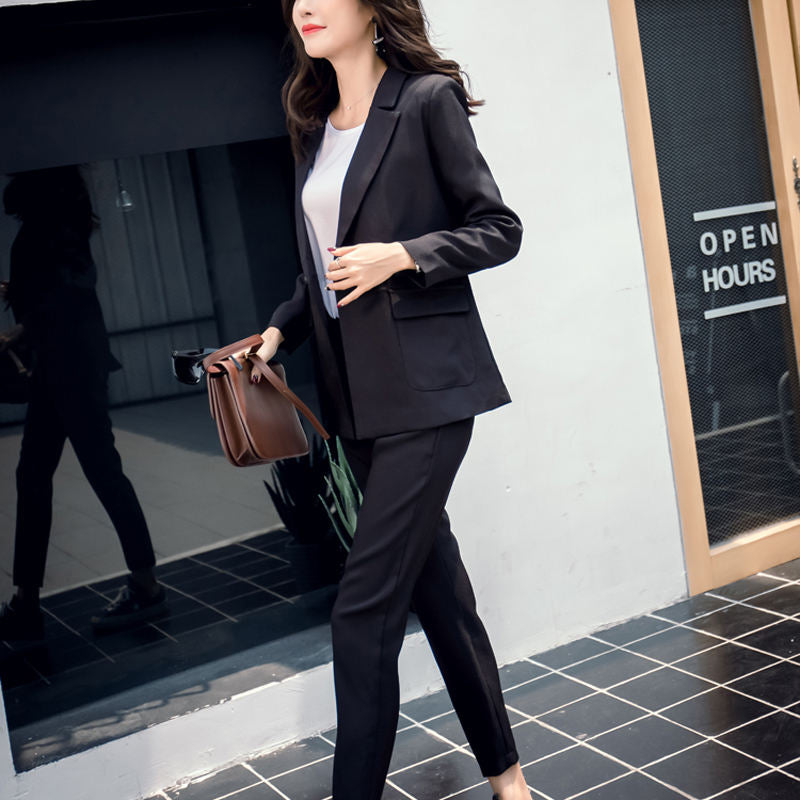 Women pants suit