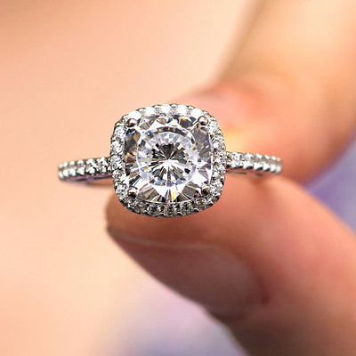 Square wedding and engagement ring